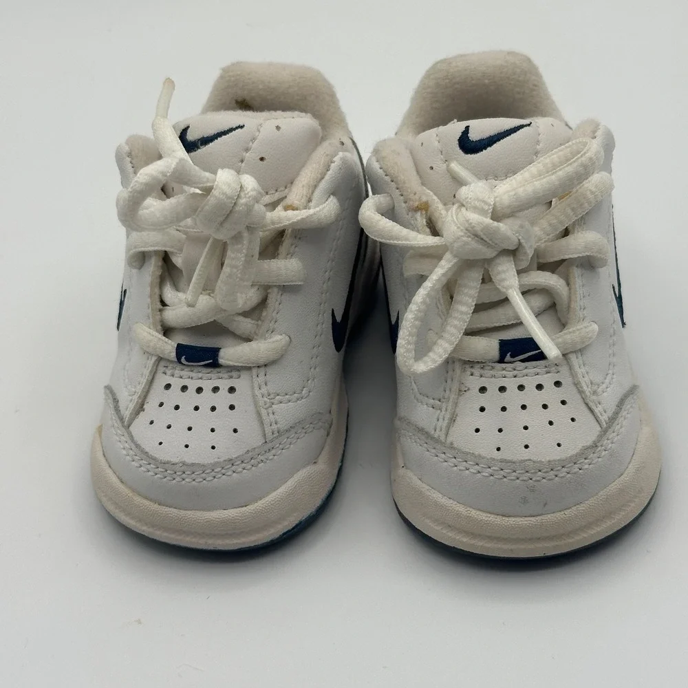 Vintage Y2K Nike Play Toddler Shoes White Navy Logo Lace Up Sneakers Size‎ 2C